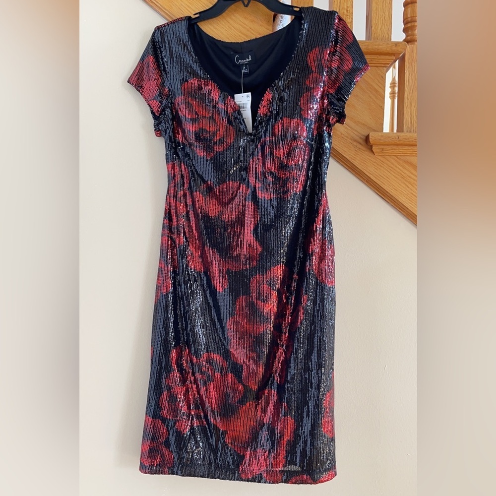 Women’s Formal Dress Connected Apparel Size 8 Floral Allover Sequined Black Red